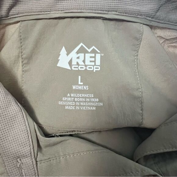 REI Co Op Outdoor Khaki Long Sleeve Button Down Shirt Size L - Picture 7 of 10